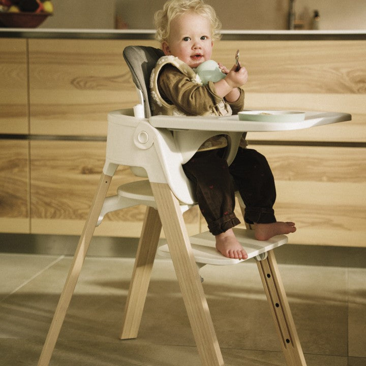 Trona Steps™ Blanca/Natural