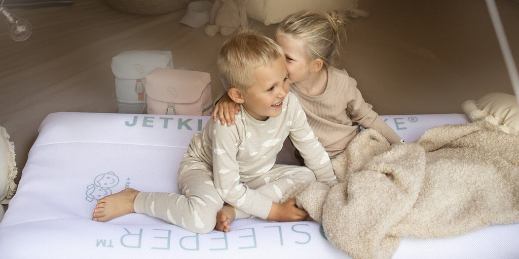 JetKids™ de Stokke® CloudSleeper™ Cama inflable infantil