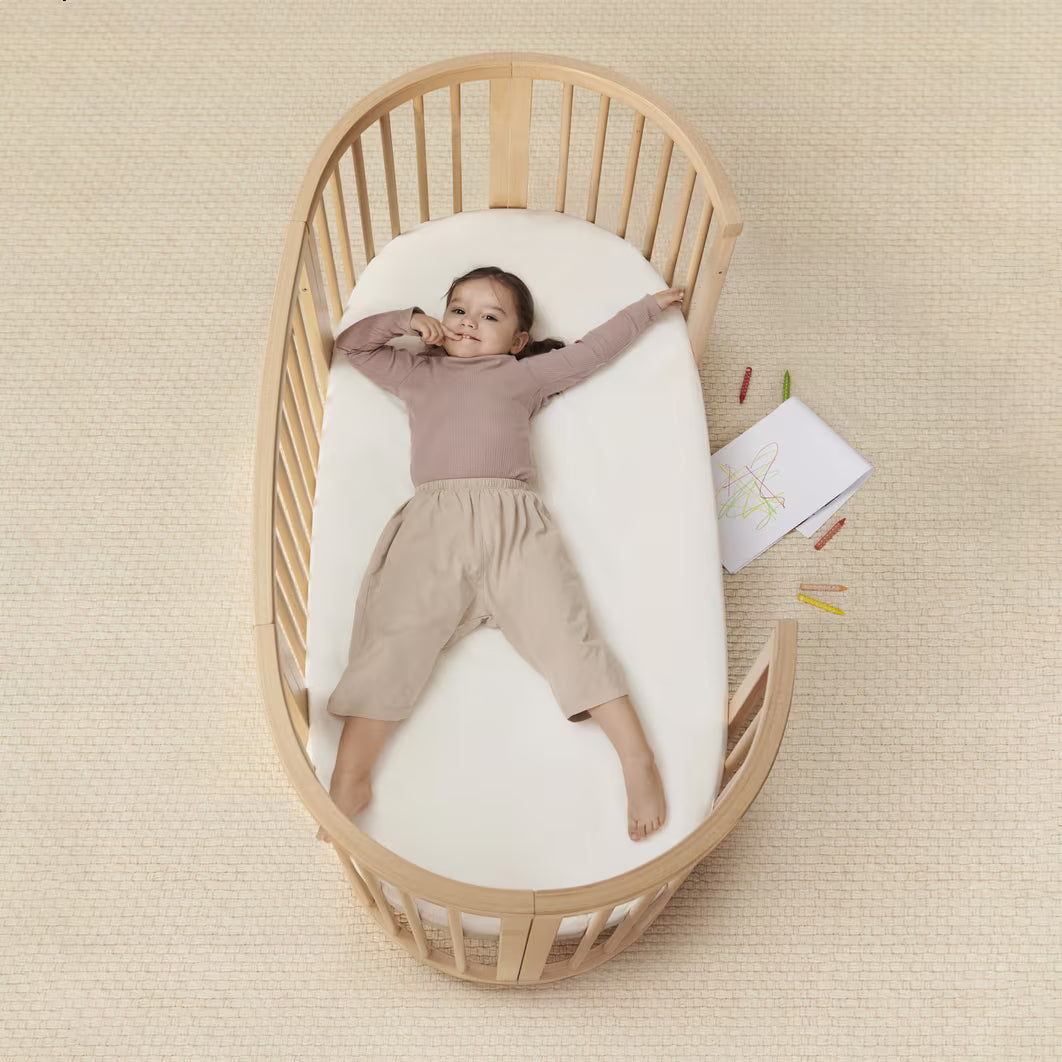 Cuna convertible Sleepi™ 3 en 1 con colchones y kit de extensión.